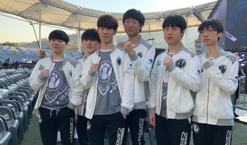 队伍会给年 队伍会给年